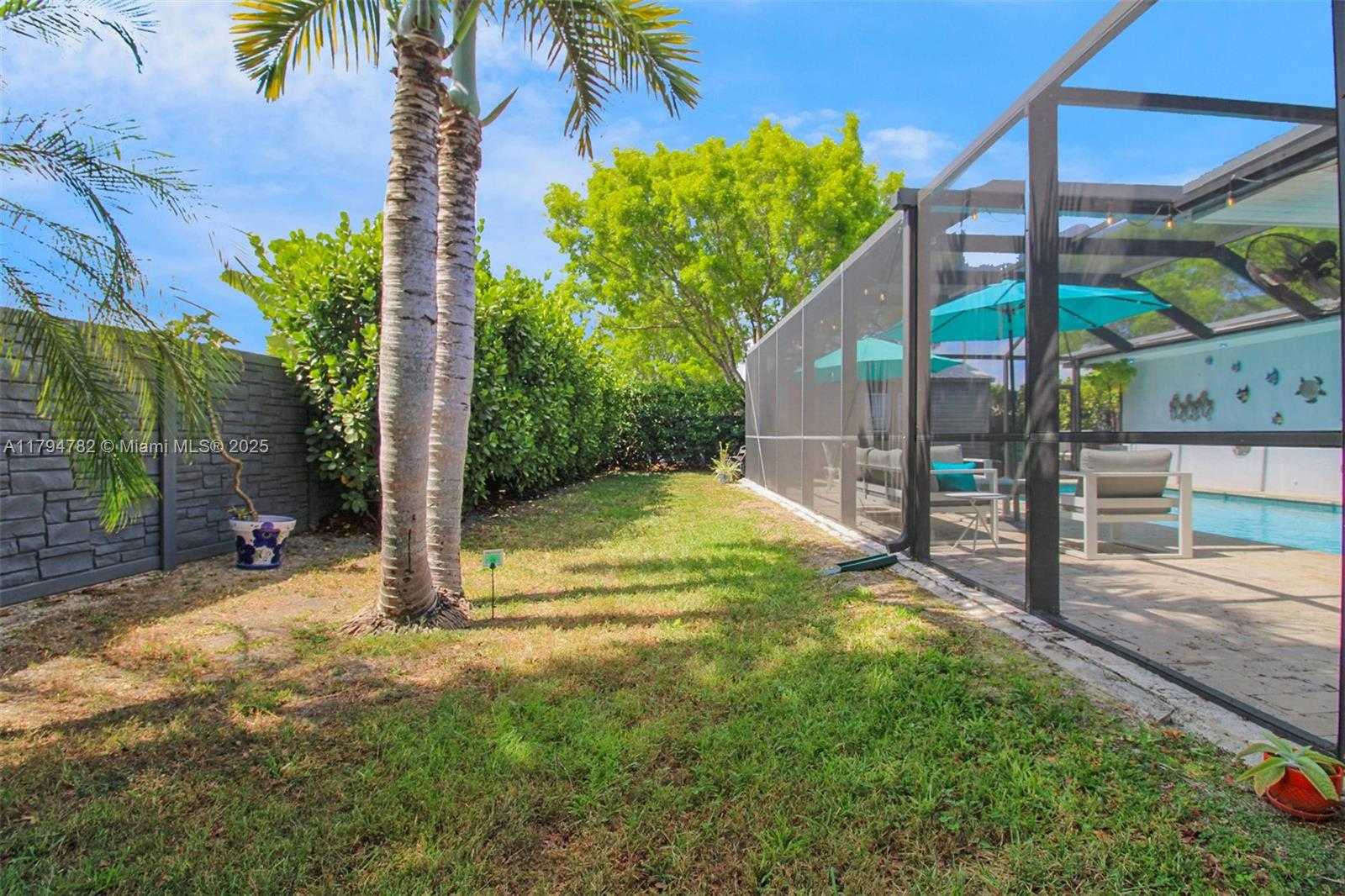 Small Image of 14600 SOUTH WEST 87TH CT, Palmetto Bay Number 26