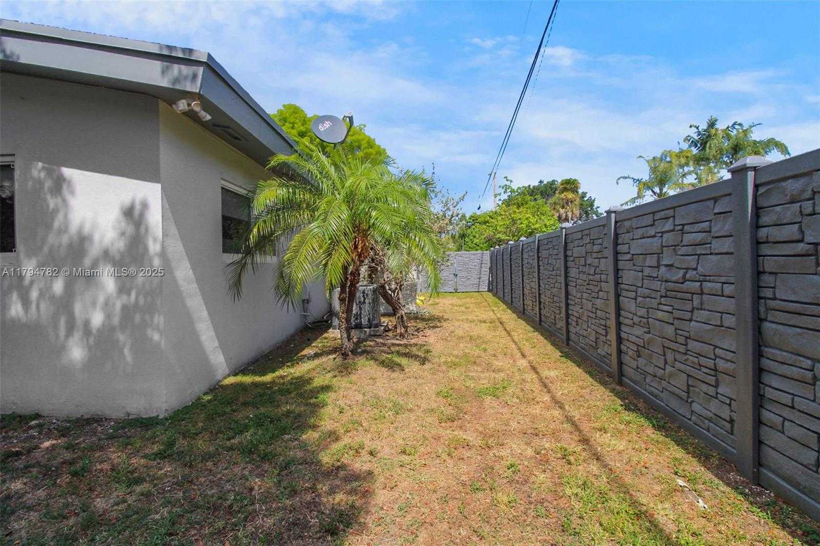 Small Image of 14600 SOUTH WEST 87TH CT, Palmetto Bay Number 27