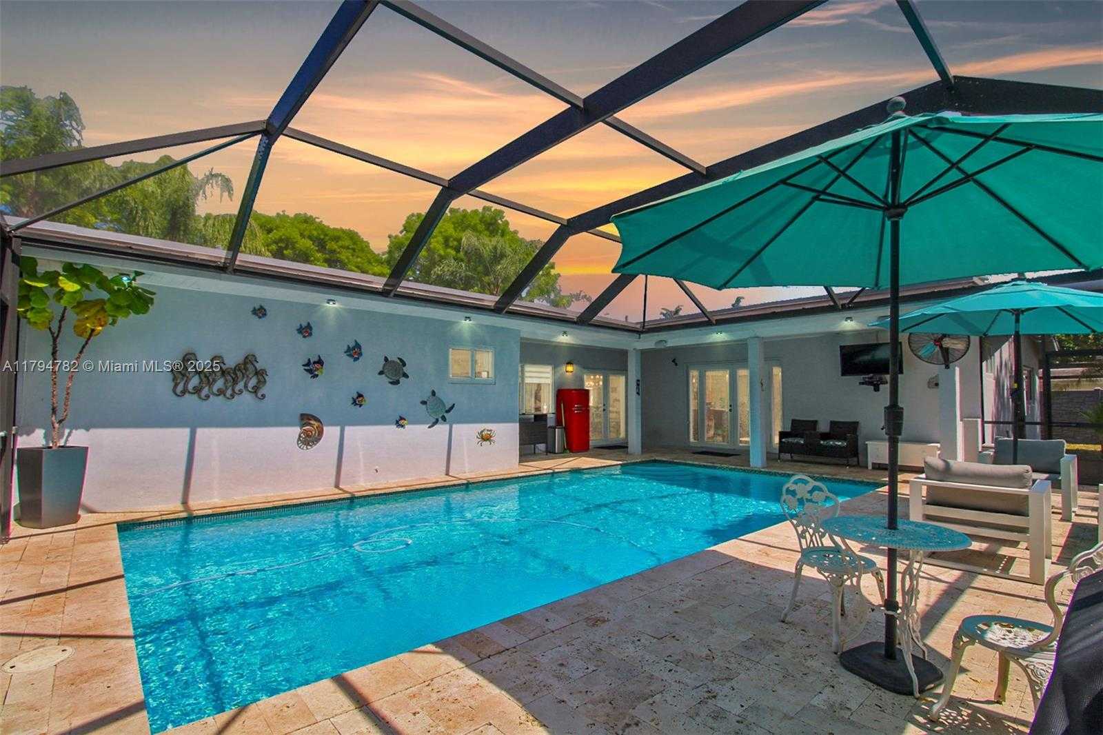Small Image of 14600 SOUTH WEST 87TH CT, Palmetto Bay Number 3