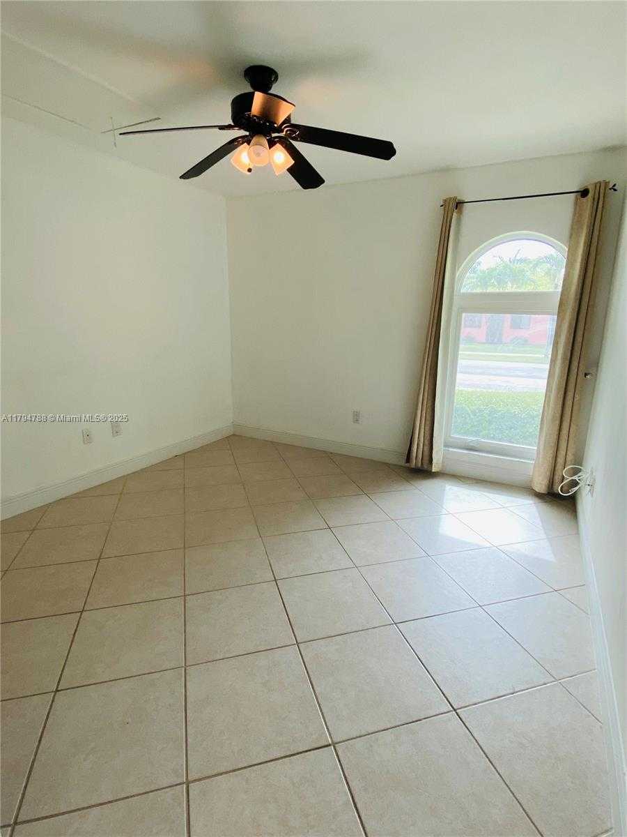 Small Image of 8701 SOUTH WEST 191ST ST, Cutler Bay Number 16