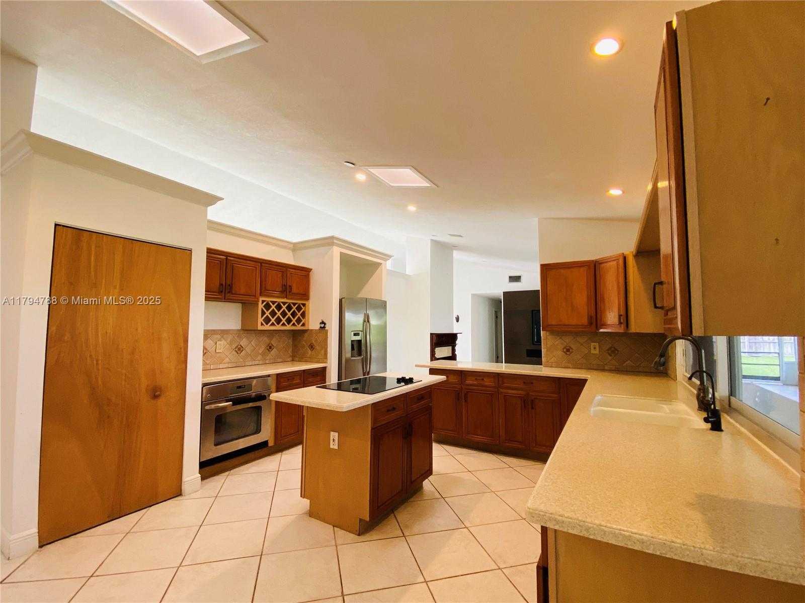 Small Image of 8701 SOUTH WEST 191ST ST, Cutler Bay Number 18