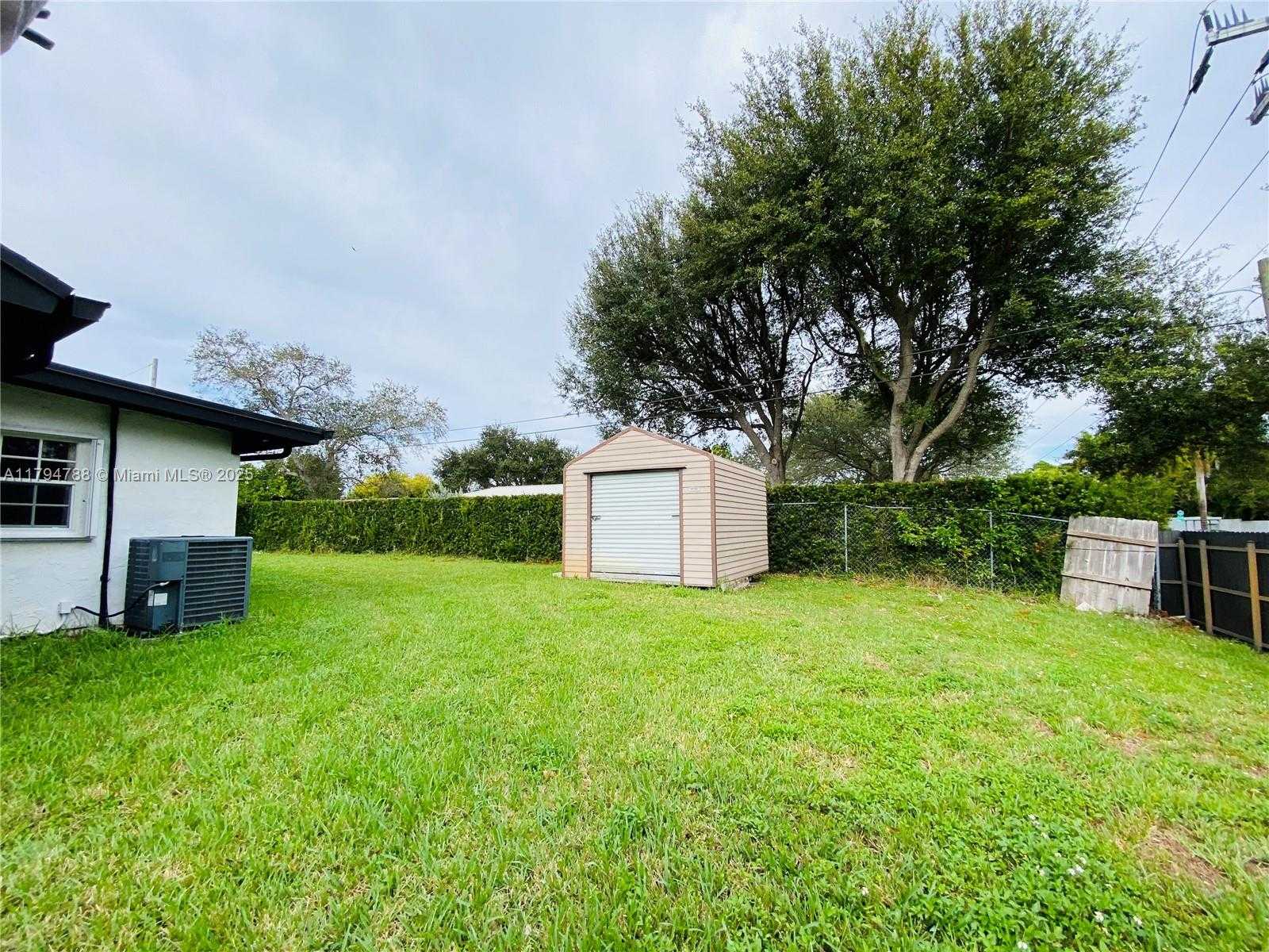 Small Image of 8701 SOUTH WEST 191ST ST, Cutler Bay Number 28