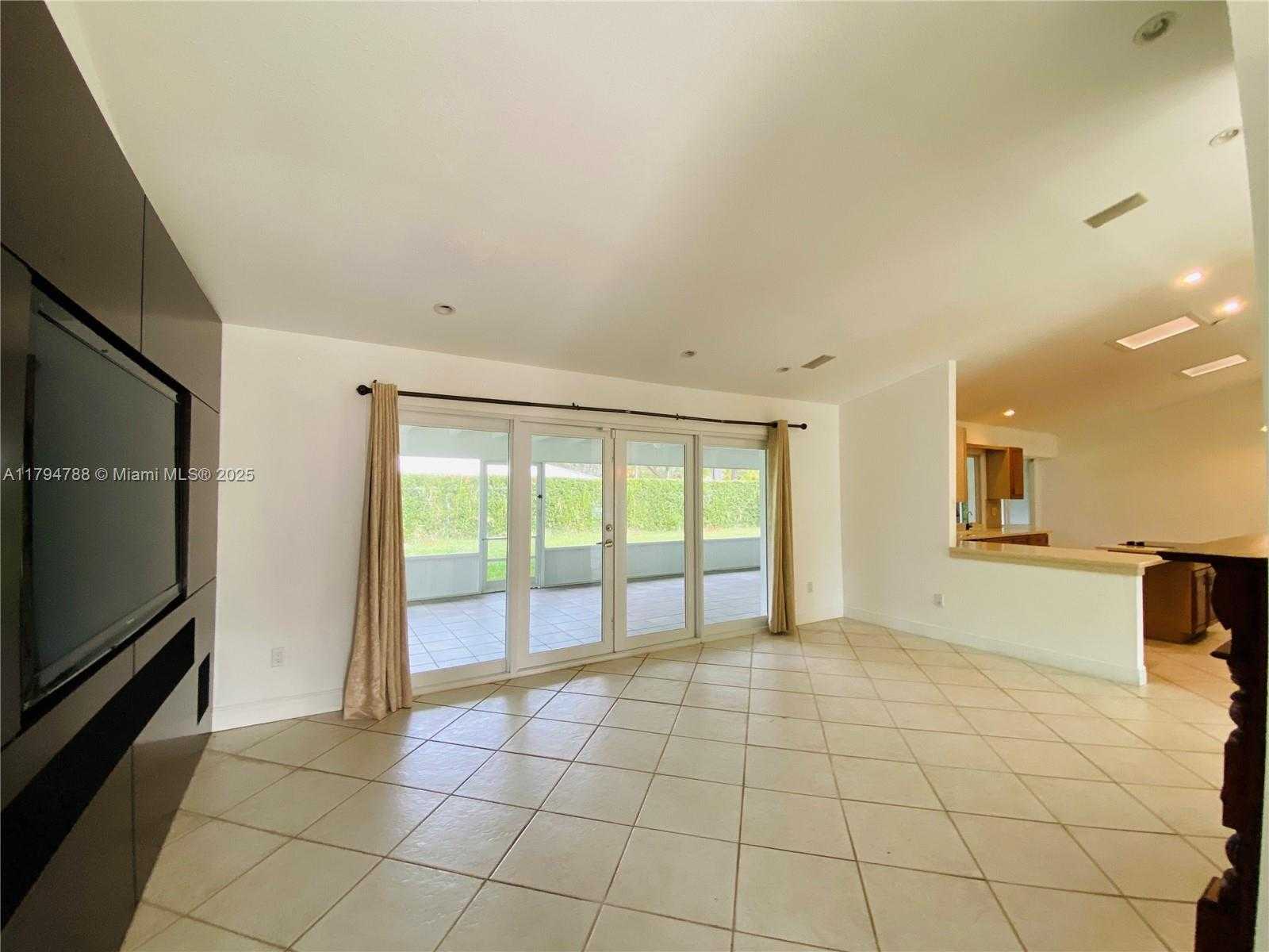 Small Image of 8701 SOUTH WEST 191ST ST, Cutler Bay Number 7