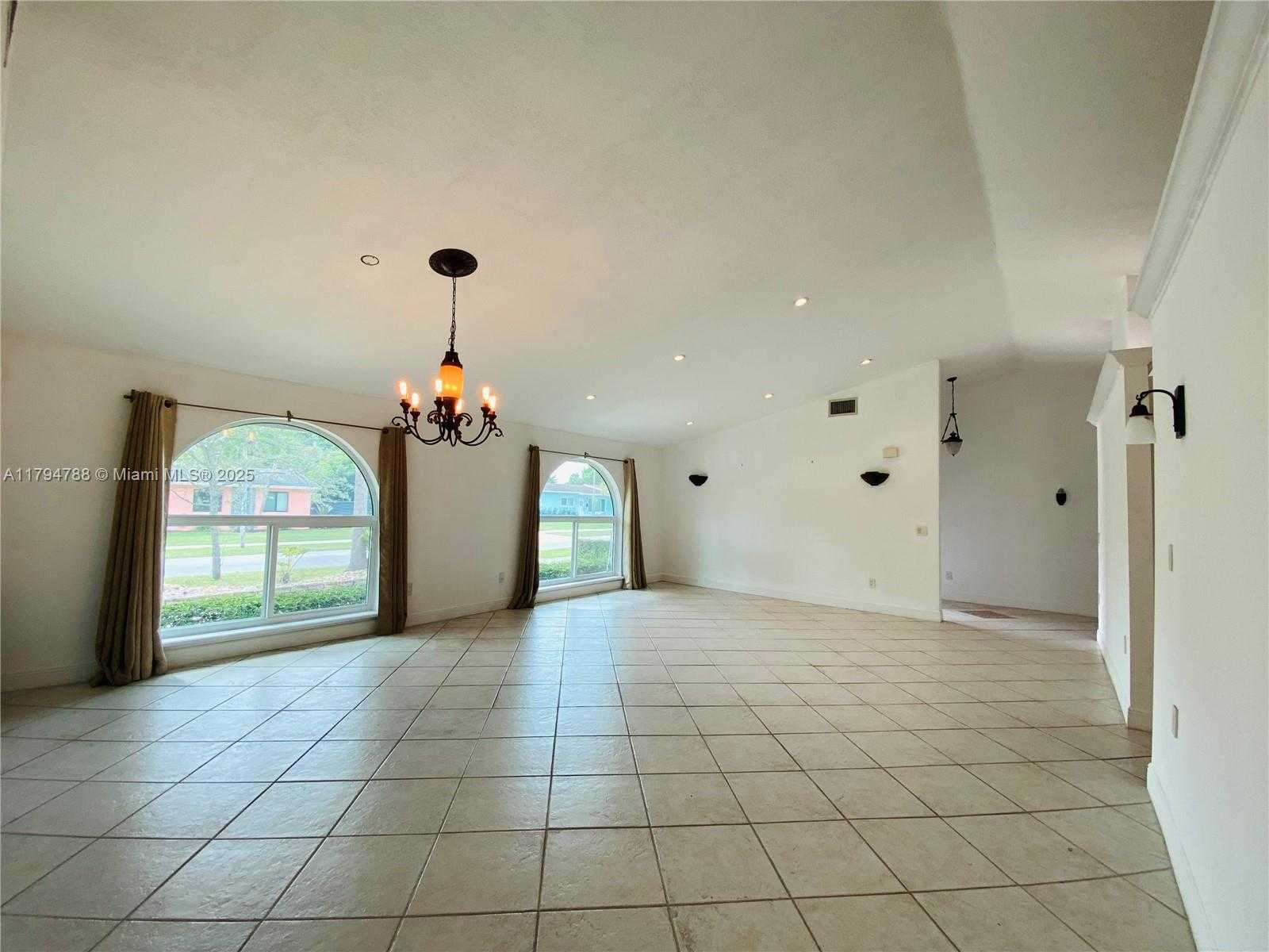 Small Image of 8701 SOUTH WEST 191ST ST, Cutler Bay Number 9