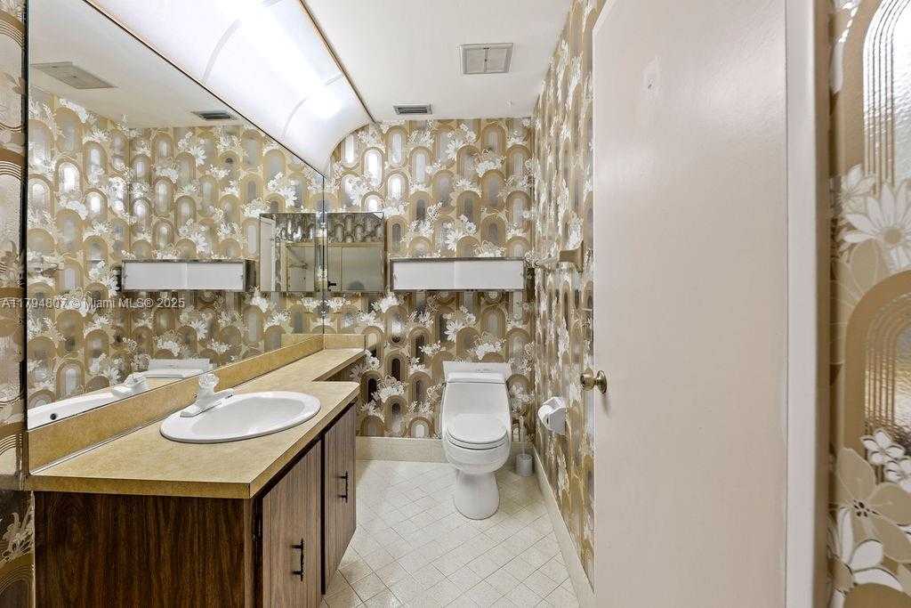 Small Image of 7640 NORTH WEST 6TH CT, Plantation Number 15