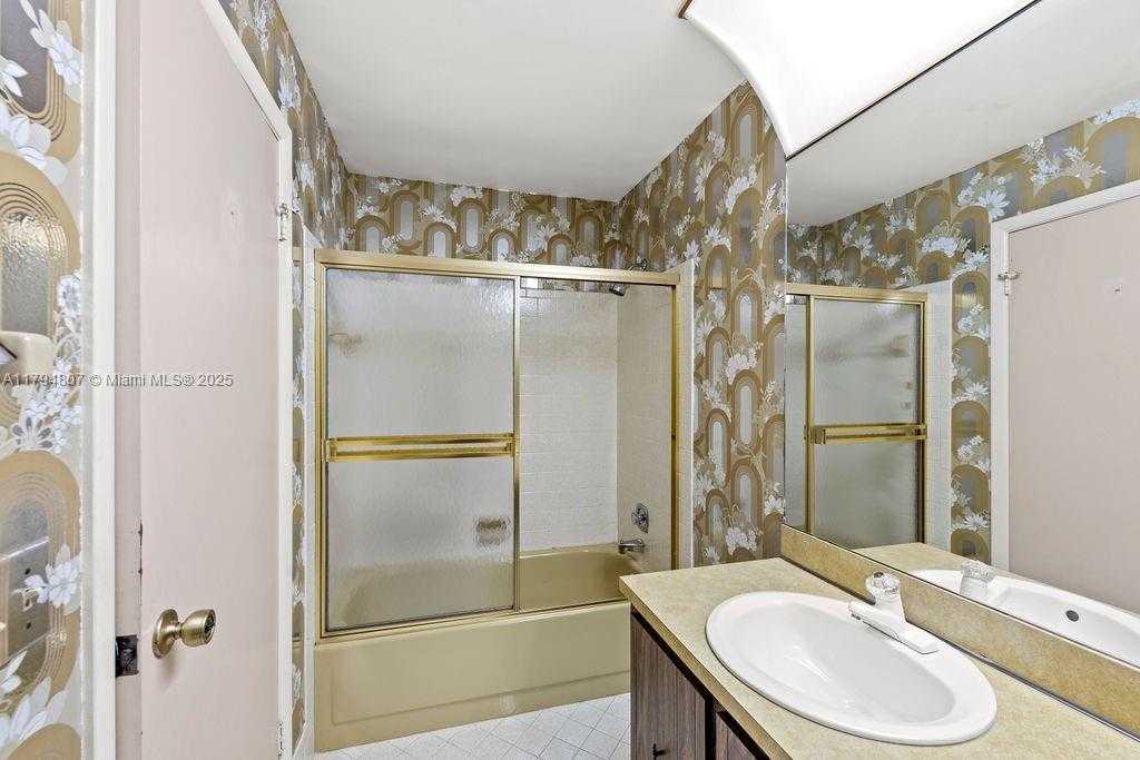 Small Image of 7640 NORTH WEST 6TH CT, Plantation Number 19