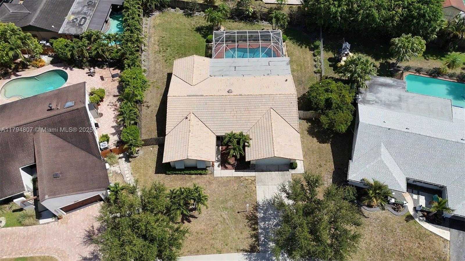 Small Image of 7640 NORTH WEST 6TH CT, Plantation Number 27
