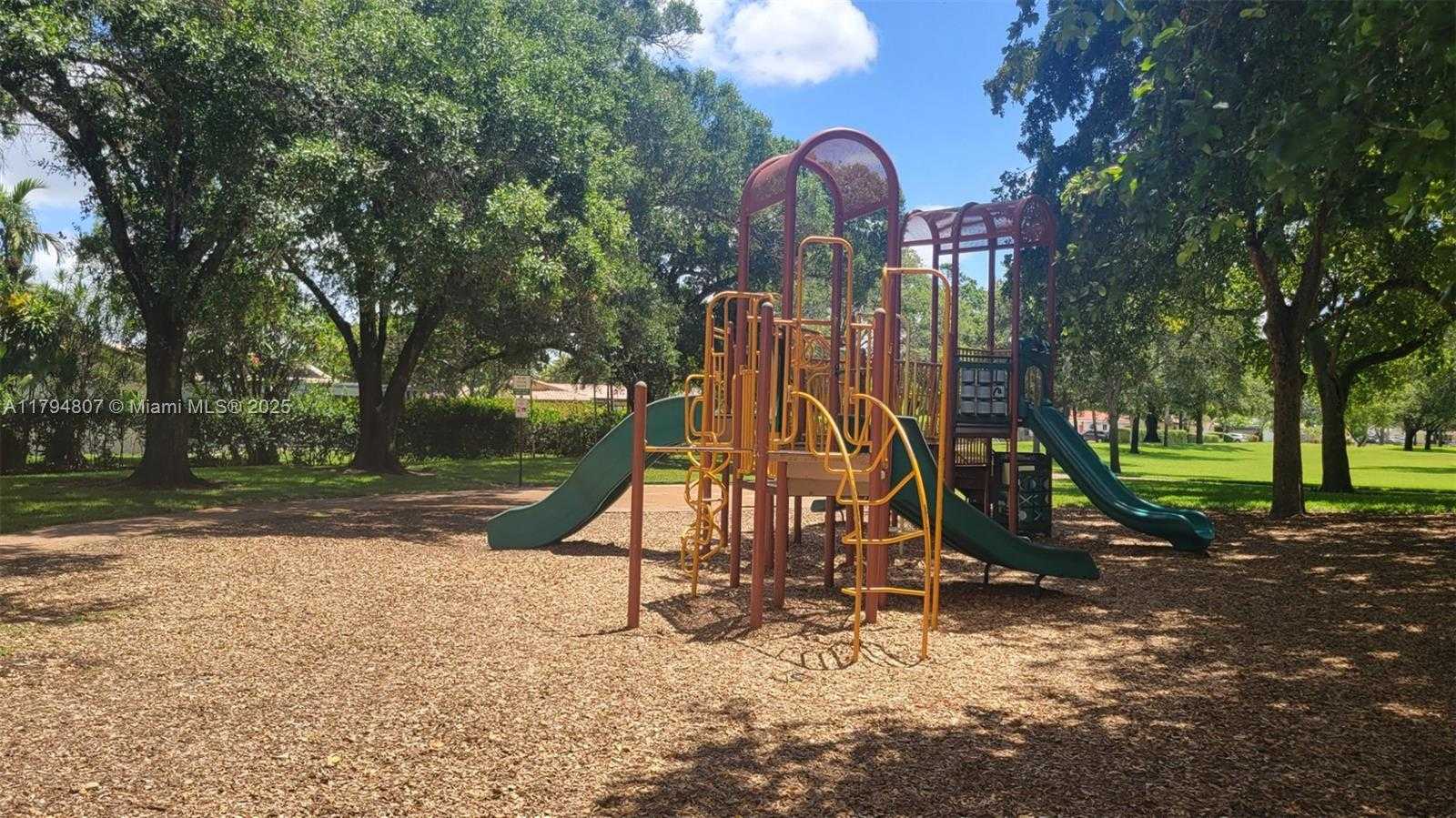 Small Image of 7640 NORTH WEST 6TH CT, Plantation Number 31
