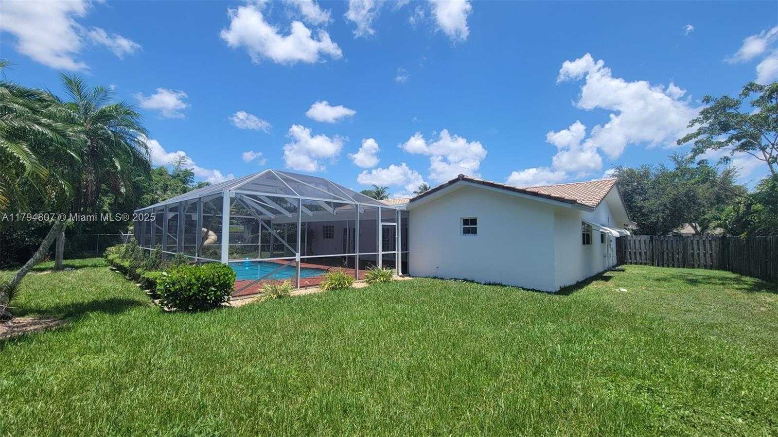Small Image of 7640 NORTH WEST 6TH CT, Plantation Number 43