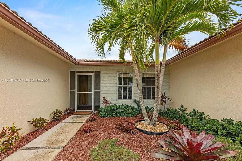 Small Image of 7640 NORTH WEST 6TH CT, Plantation Number 5