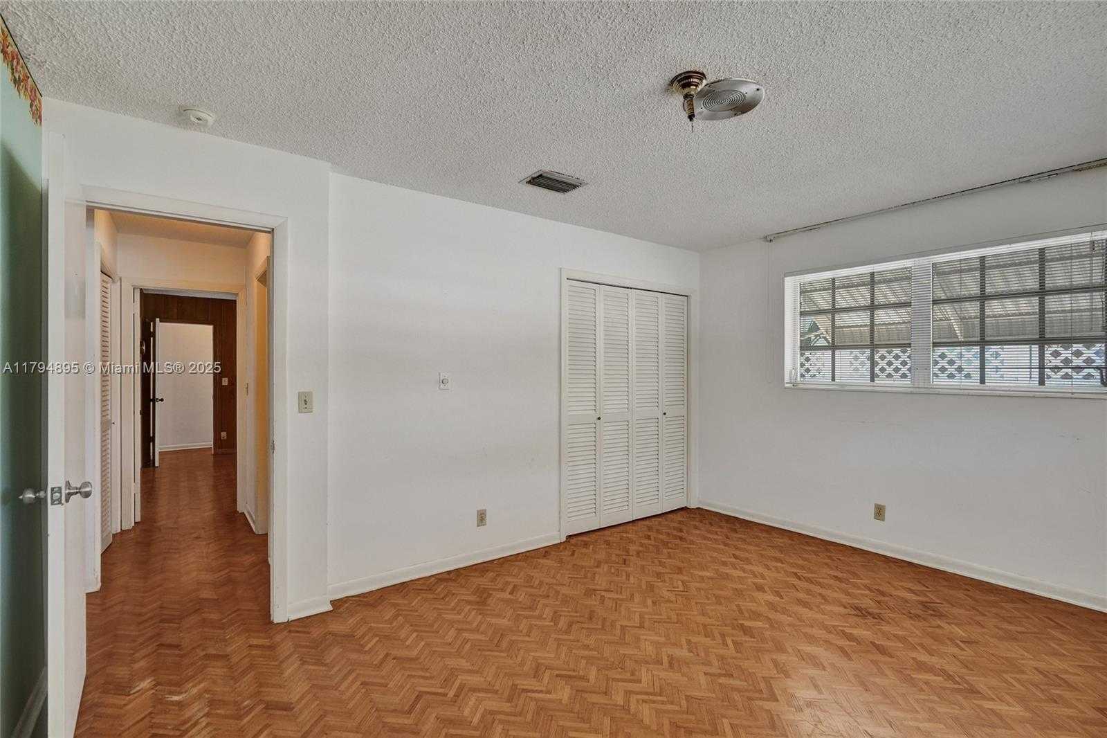 Small Image of 3080 NORTH EAST 42ND ST, Fort Lauderdale Number 15
