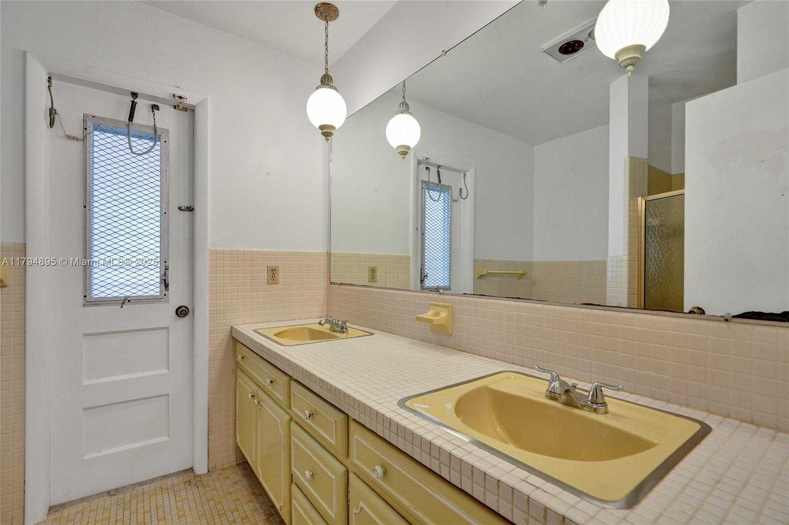Small Image of 3080 NORTH EAST 42ND ST, Fort Lauderdale Number 20