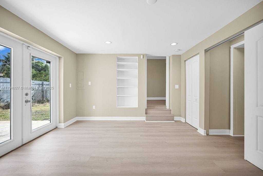Small Image of 12135 NORTH EAST 10TH AVE, North Miami Number 15