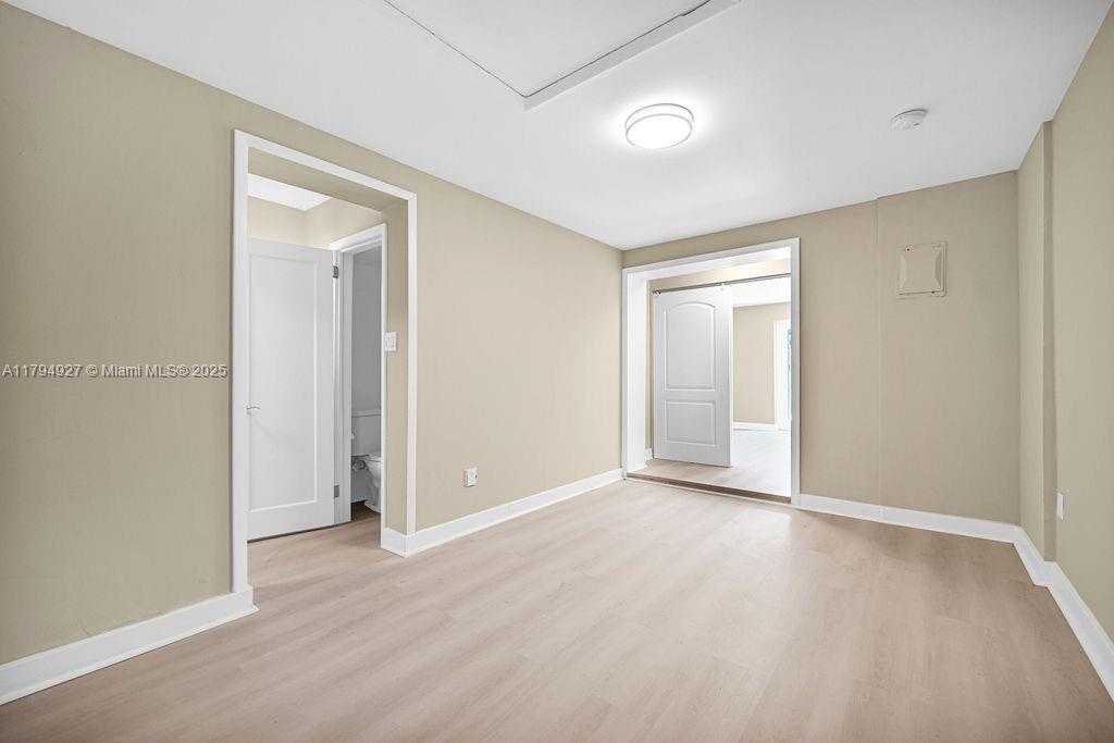 Small Image of 12135 NORTH EAST 10TH AVE, North Miami Number 17