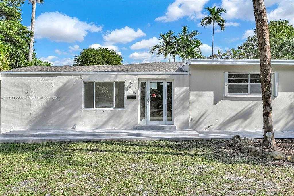 Small Image of 12135 NORTH EAST 10TH AVE, North Miami Number 3