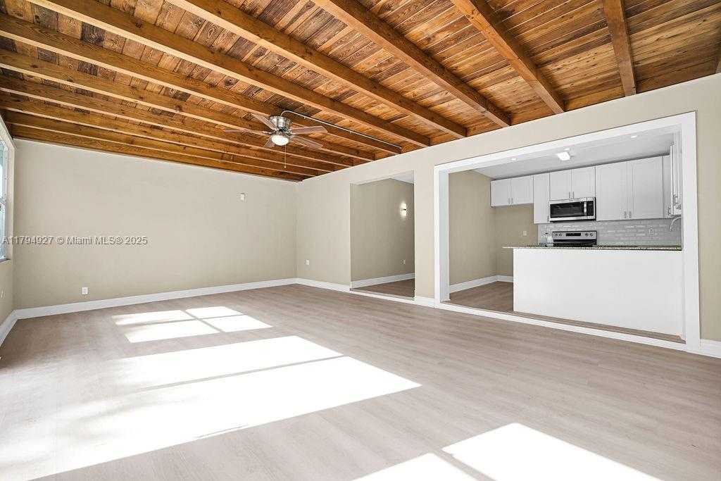 Small Image of 12135 NORTH EAST 10TH AVE, North Miami Number 43