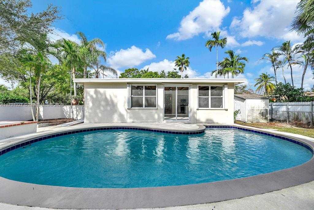 Small Image of 12135 NORTH EAST 10TH AVE, North Miami Number 55