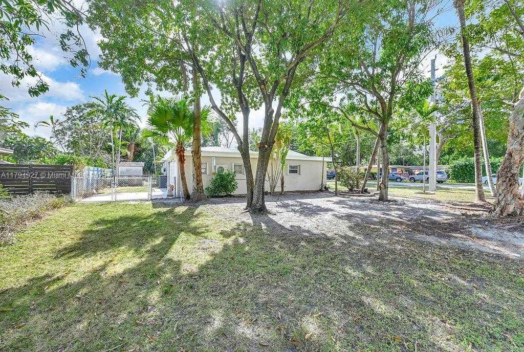 Small Image of 12135 NORTH EAST 10TH AVE, North Miami Number 61