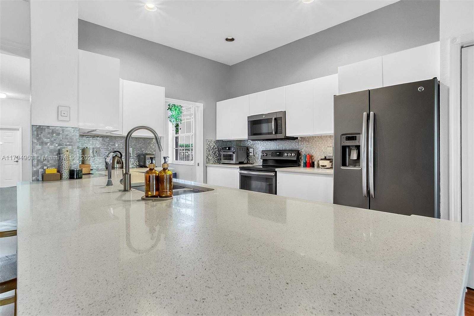 Small Image of 4458 STONE RIDGE WAY, Weston Number 11