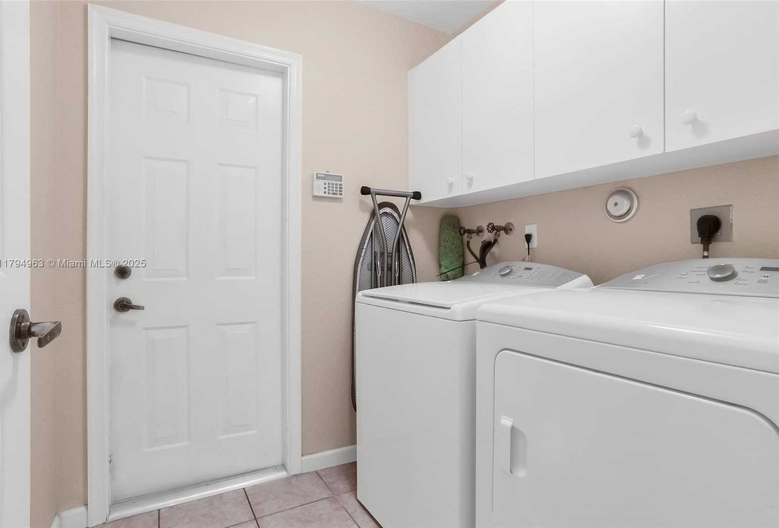 Small Image of 4458 STONE RIDGE WAY, Weston Number 19
