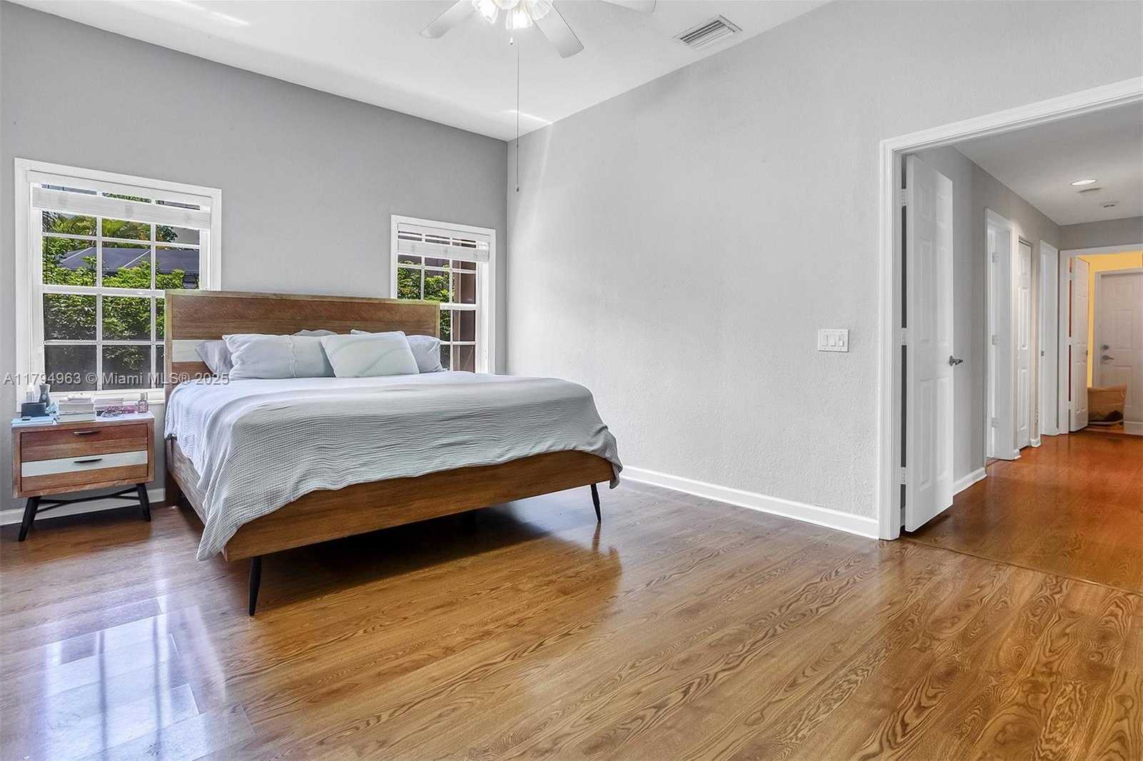Small Image of 4458 STONE RIDGE WAY, Weston Number 22