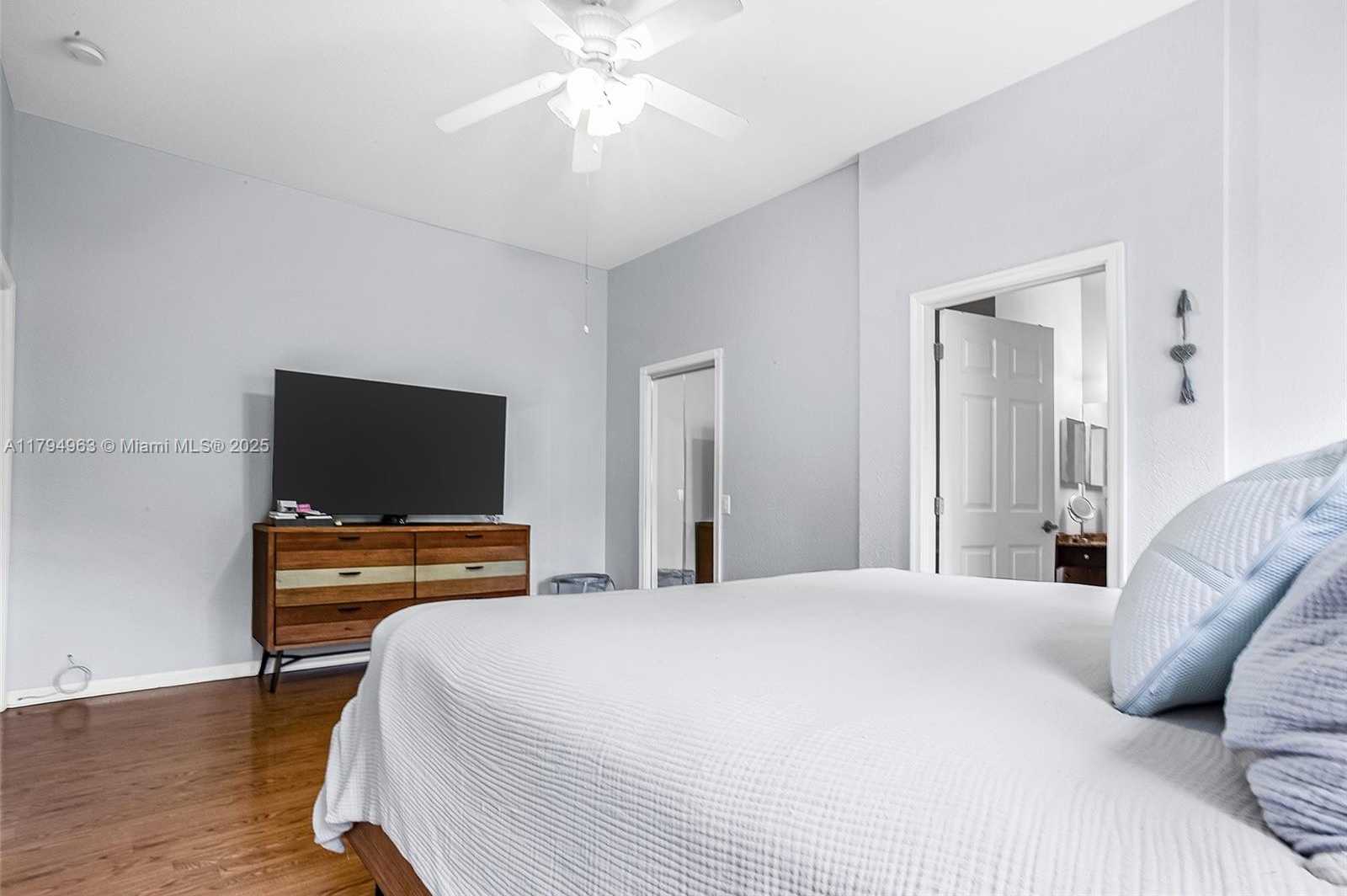 Small Image of 4458 STONE RIDGE WAY, Weston Number 23
