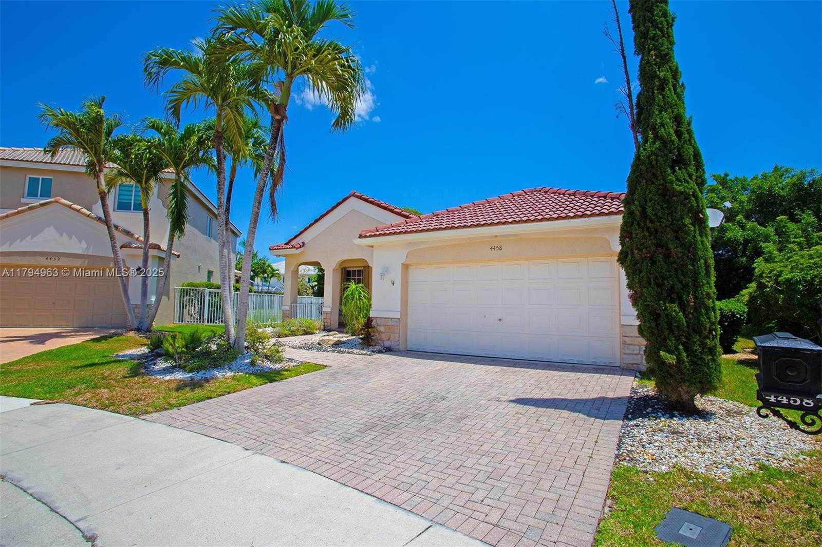 Small Image of 4458 STONE RIDGE WAY, Weston Number 3