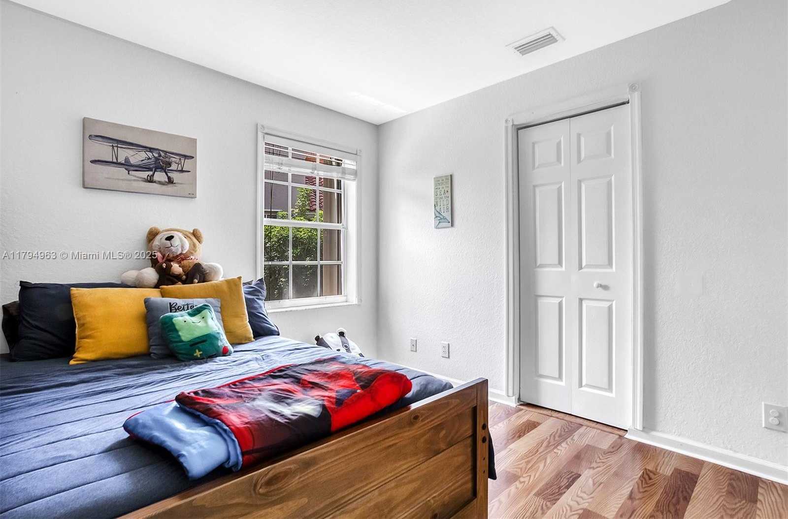 Small Image of 4458 STONE RIDGE WAY, Weston Number 30
