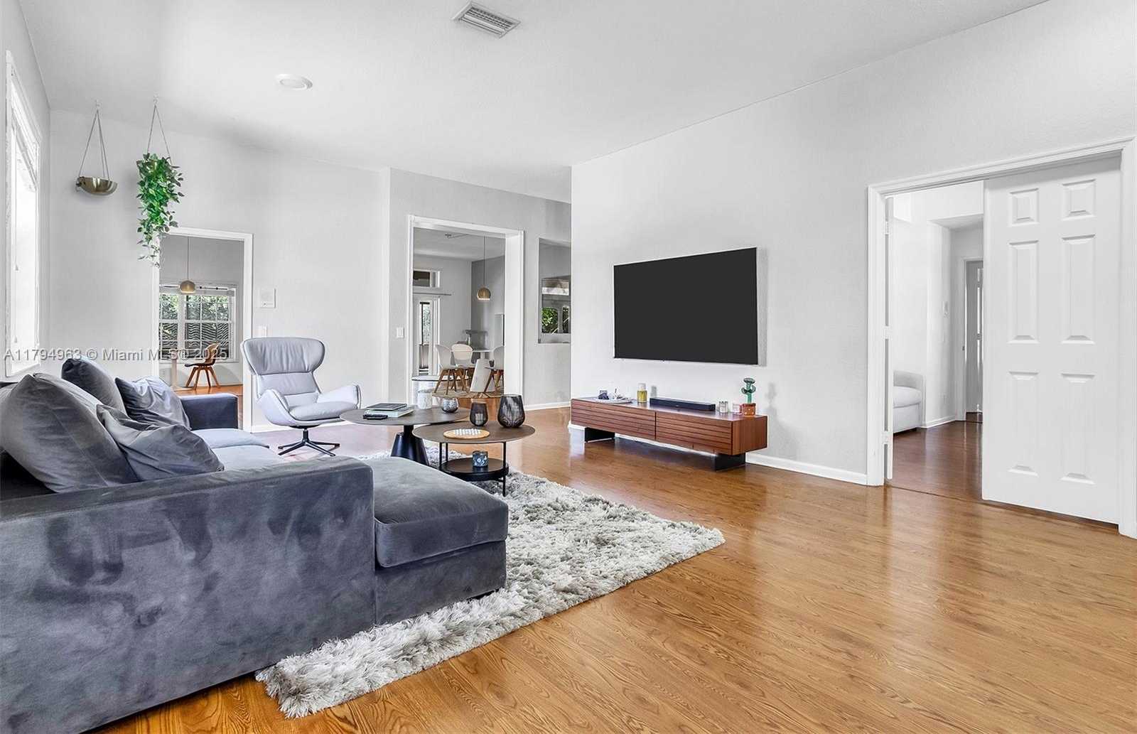 Small Image of 4458 STONE RIDGE WAY, Weston Number 8