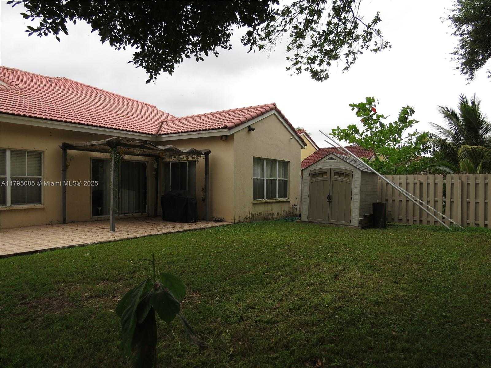 Small Image of 4237 SOUTH WEST 153RD AVE, Miramar Number 12