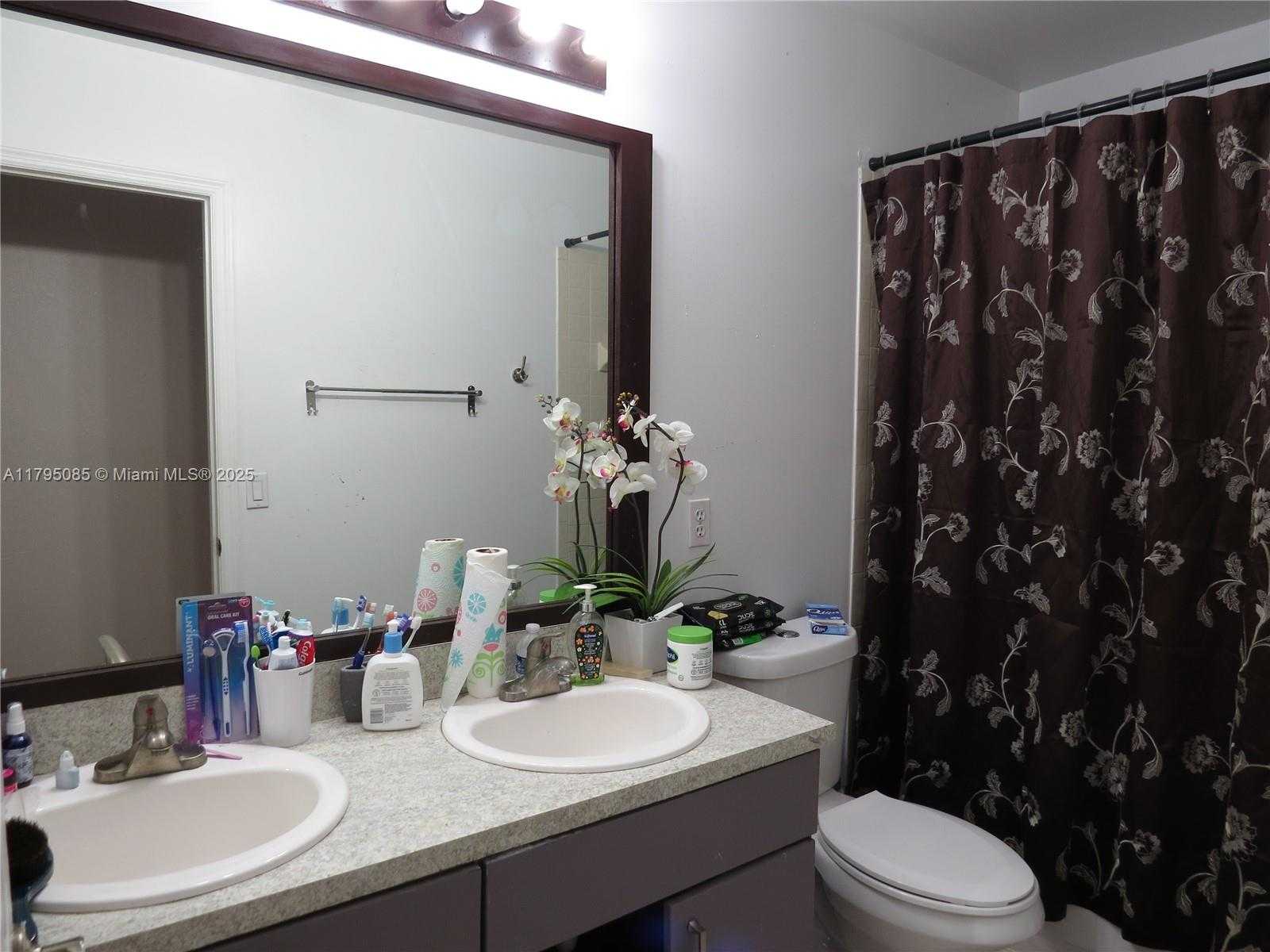 Small Image of 4237 SOUTH WEST 153RD AVE, Miramar Number 9