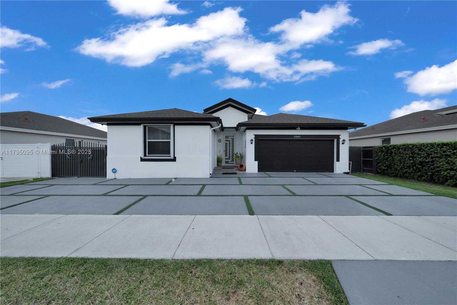 Small Image of 27847 SOUTH WEST 133RD PL, Homestead Number 3