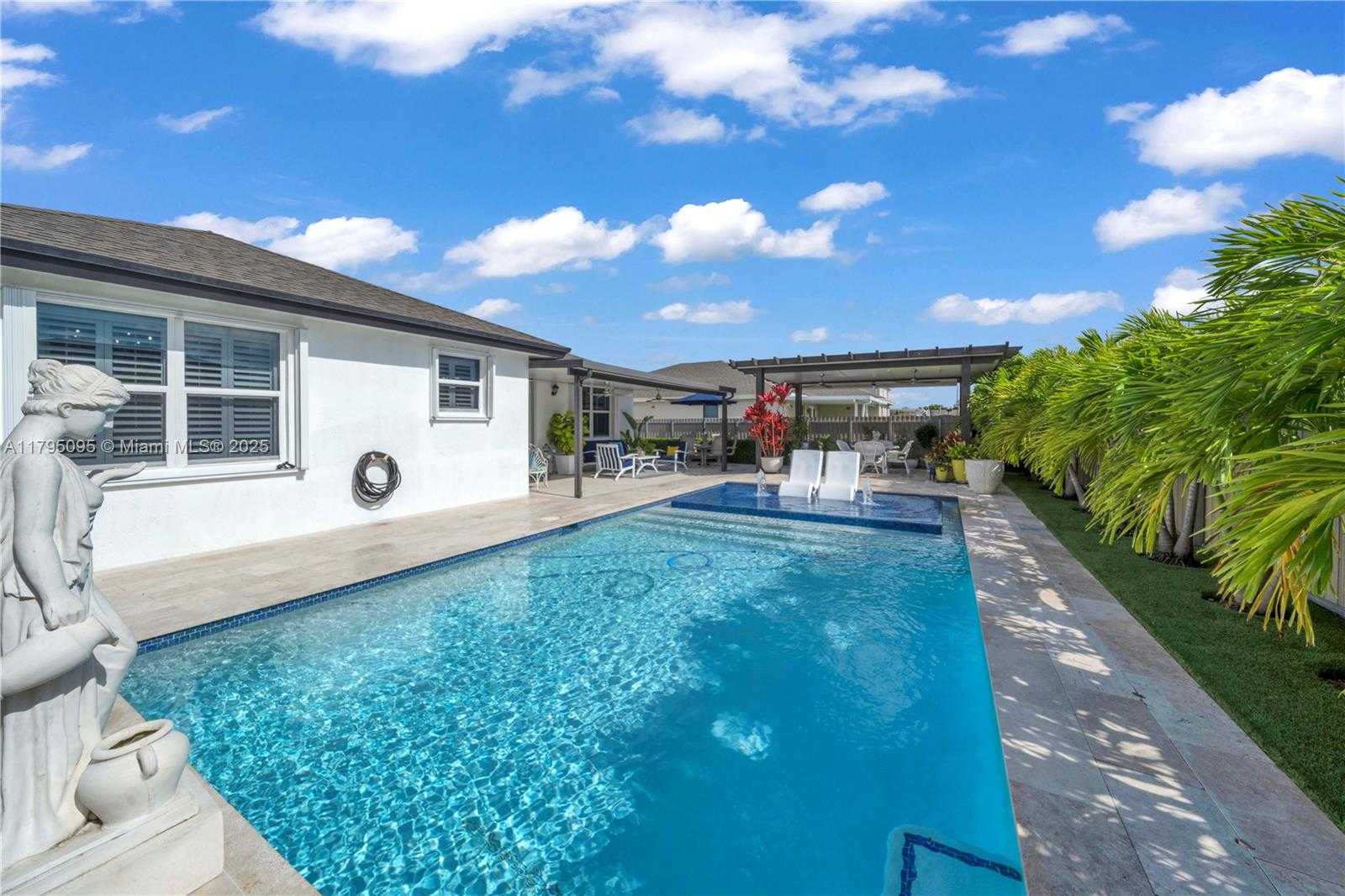 Small Image of 27847 SOUTH WEST 133RD PL, Homestead Number 31