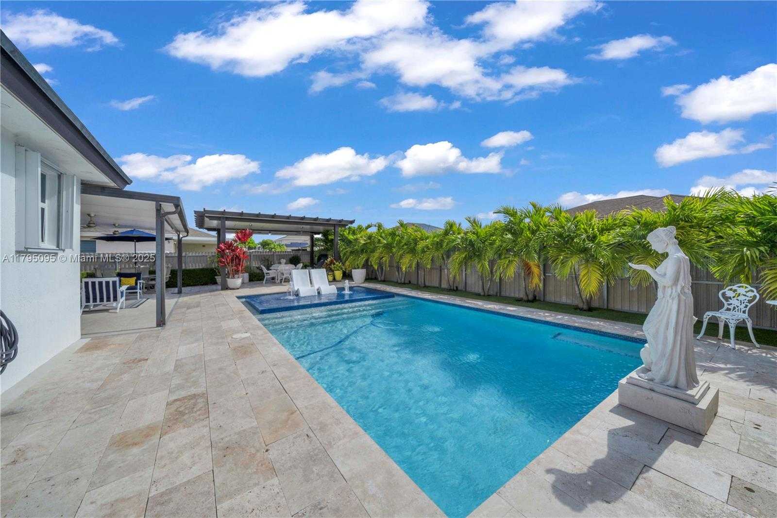 Small Image of 27847 SOUTH WEST 133RD PL, Homestead Number 32
