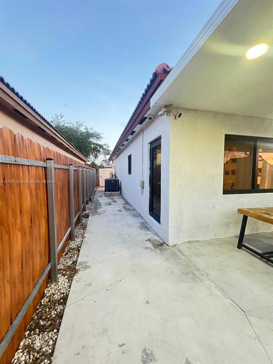 Small Image of 13451 SOUTH WEST 280TH TER, Homestead Number 37