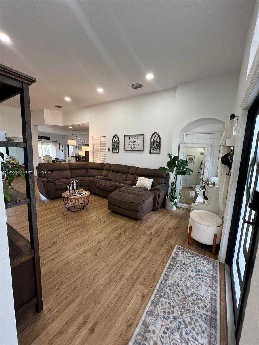 Small Image of 13451 SOUTH WEST 280TH TER, Homestead Number 5