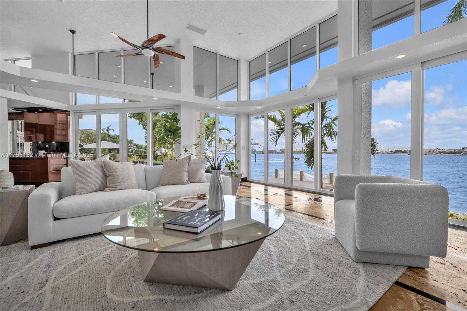 Small Image of 1925 Harbourview Dr, Fort Lauderdale, FL 33316, USA Number 11