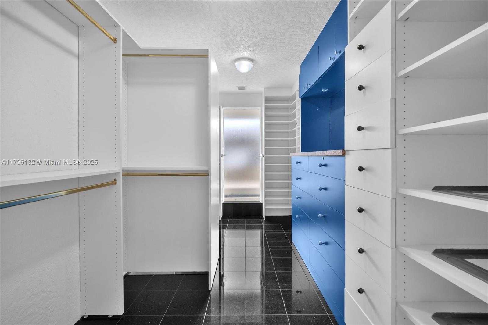 Small Image of 1925 Harbourview Dr, Fort Lauderdale, FL 33316, USA Number 26