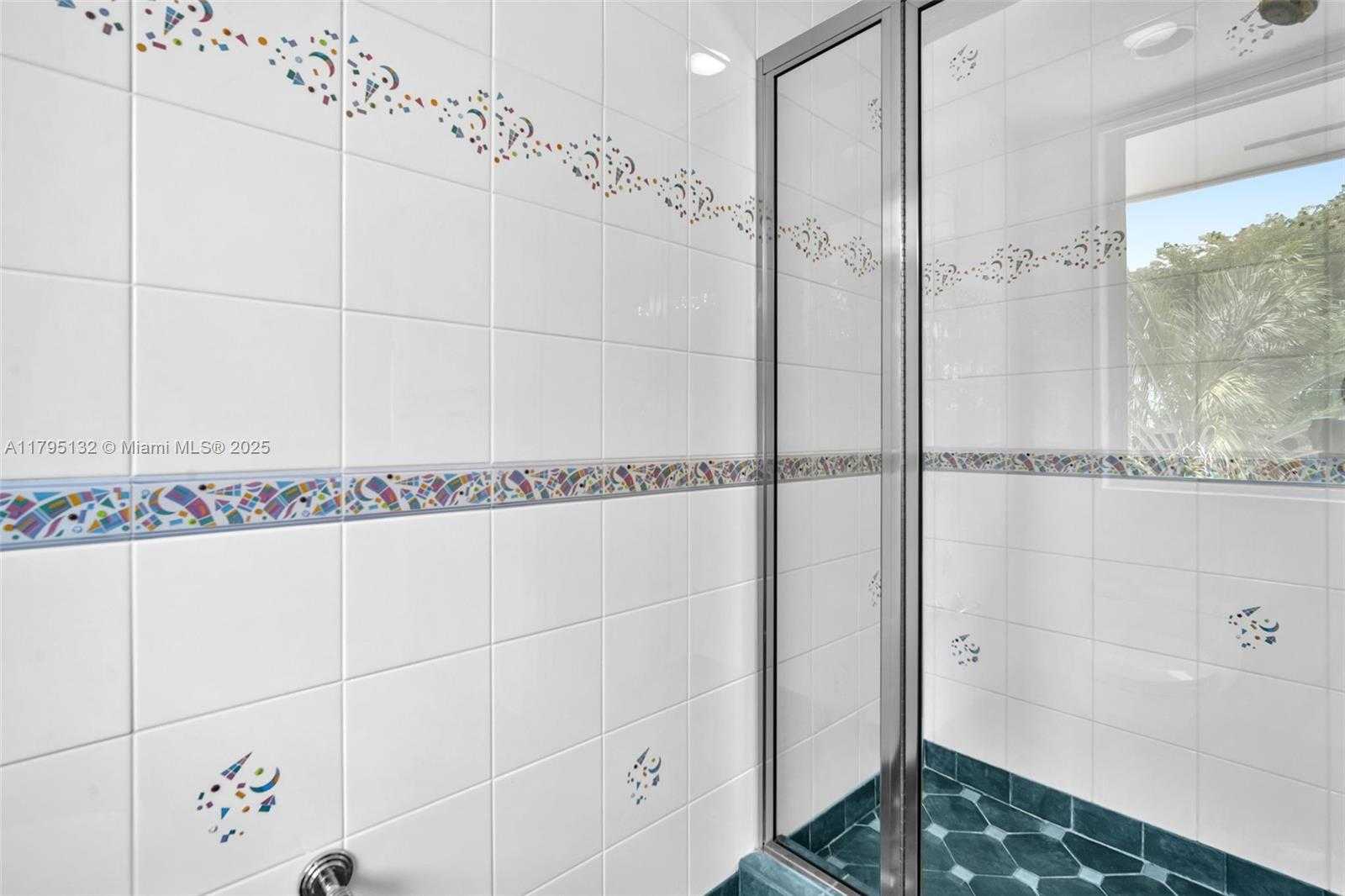 Small Image of 1925 Harbourview Dr, Fort Lauderdale, FL 33316, USA Number 34