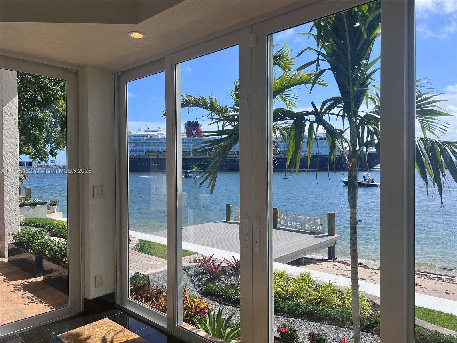 Small Image of 1925 Harbourview Dr, Fort Lauderdale, FL 33316, USA Number 41
