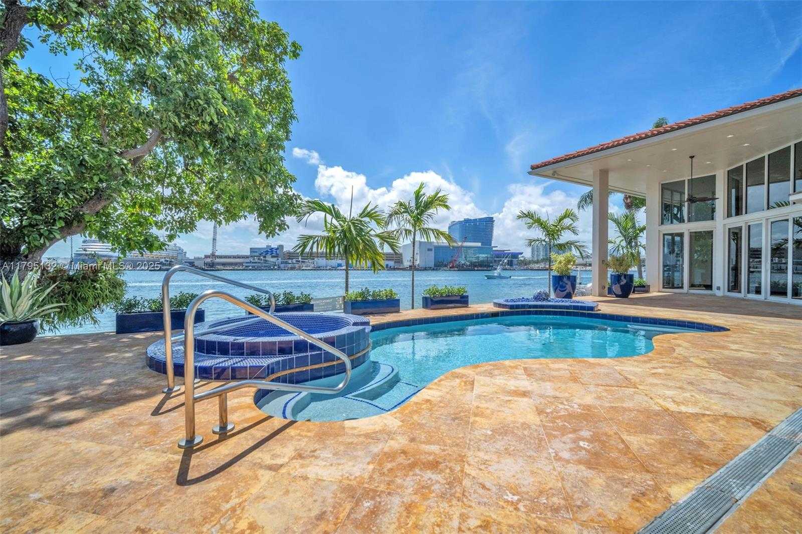 Small Image of 1925 Harbourview Dr, Fort Lauderdale, FL 33316, USA Number 44