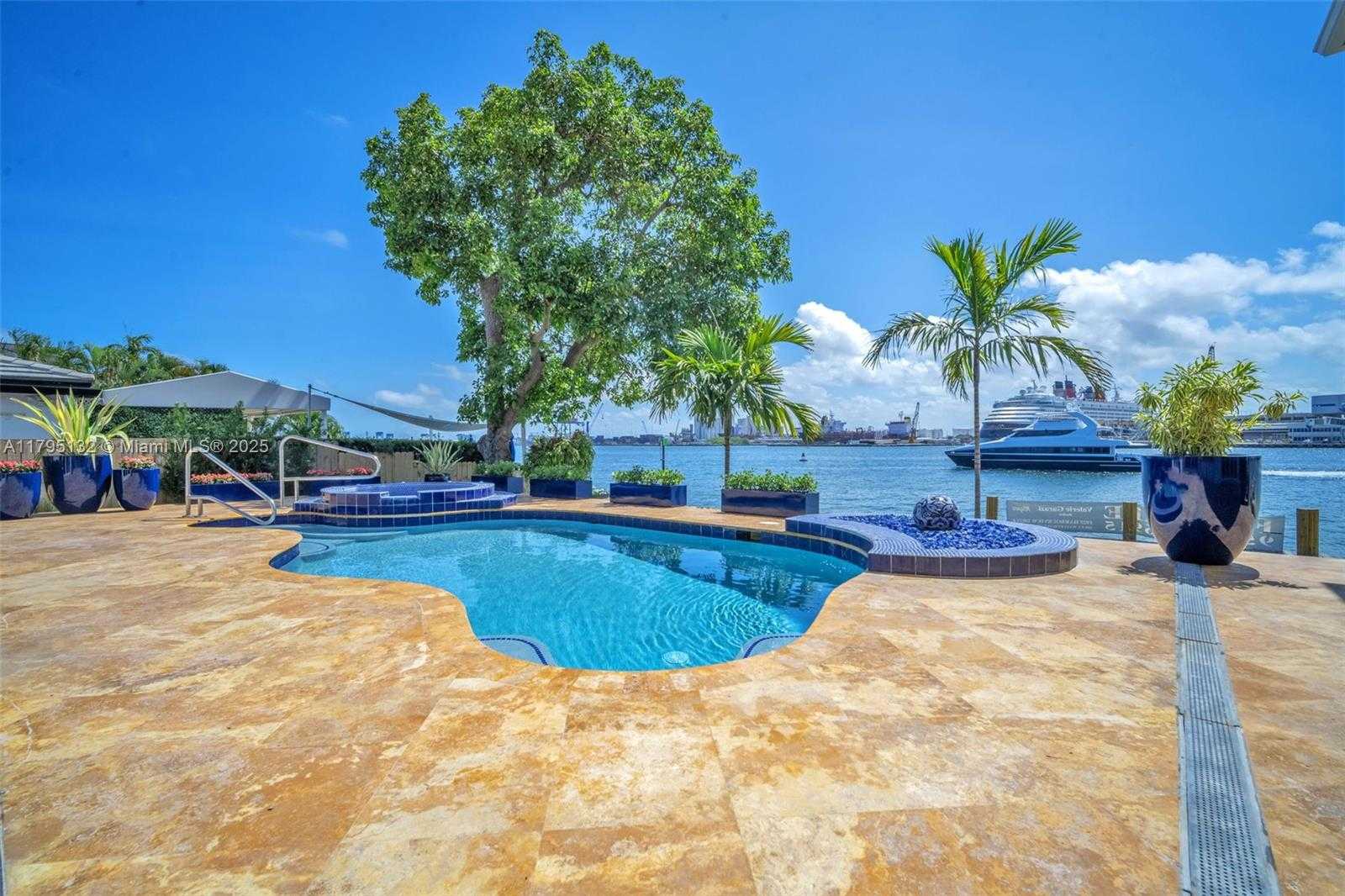 Small Image of 1925 Harbourview Dr, Fort Lauderdale, FL 33316, USA Number 45