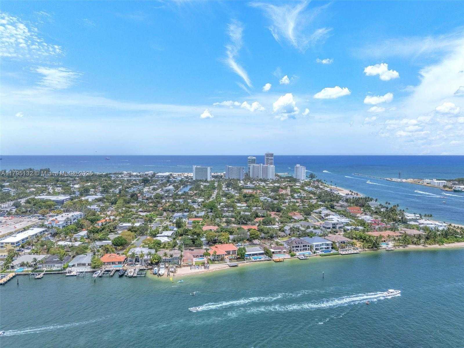 Small Image of 1925 Harbourview Dr, Fort Lauderdale, FL 33316, USA Number 53