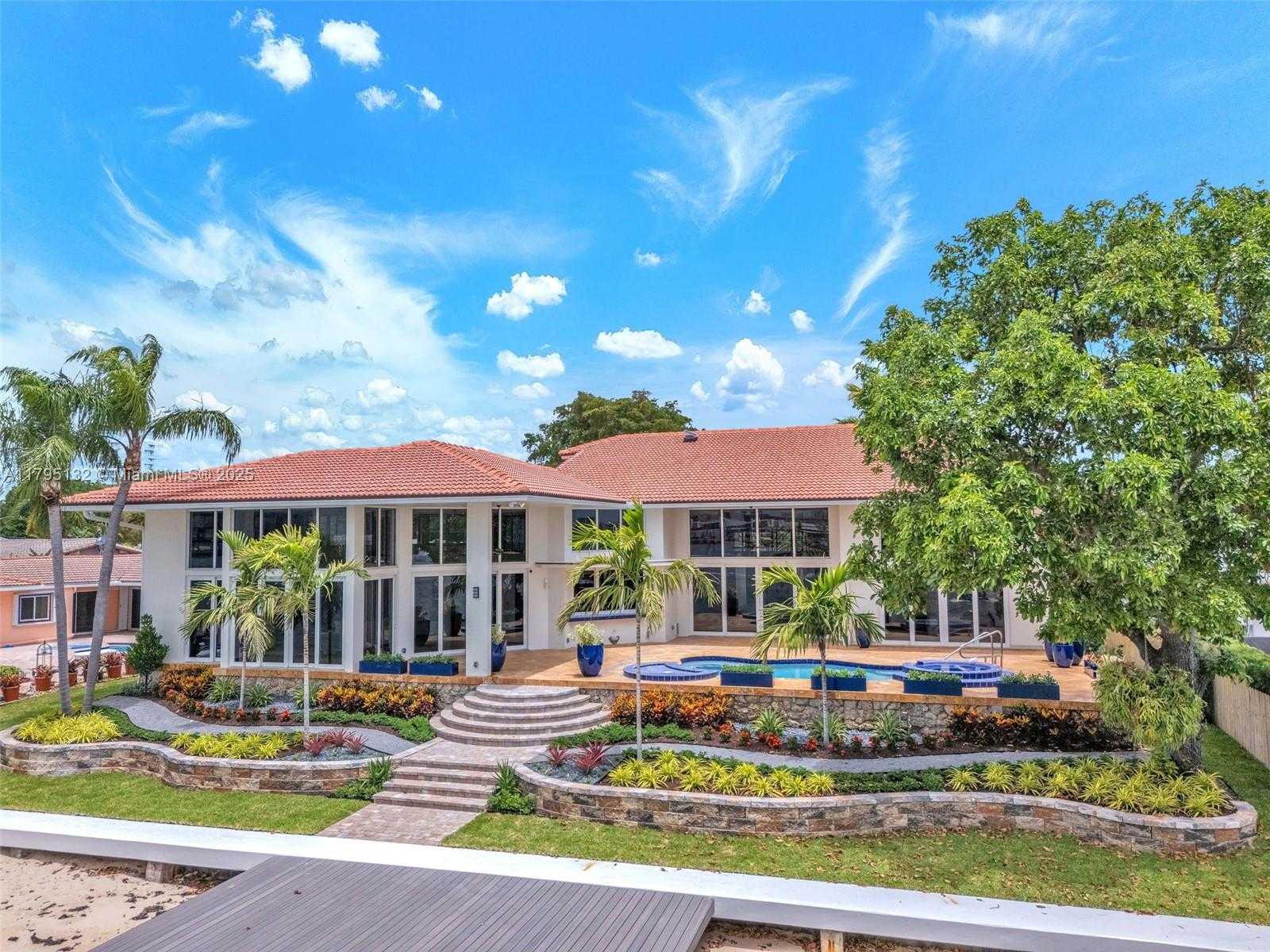 Small Image of 1925 Harbourview Dr, Fort Lauderdale, FL 33316, USA Number 58
