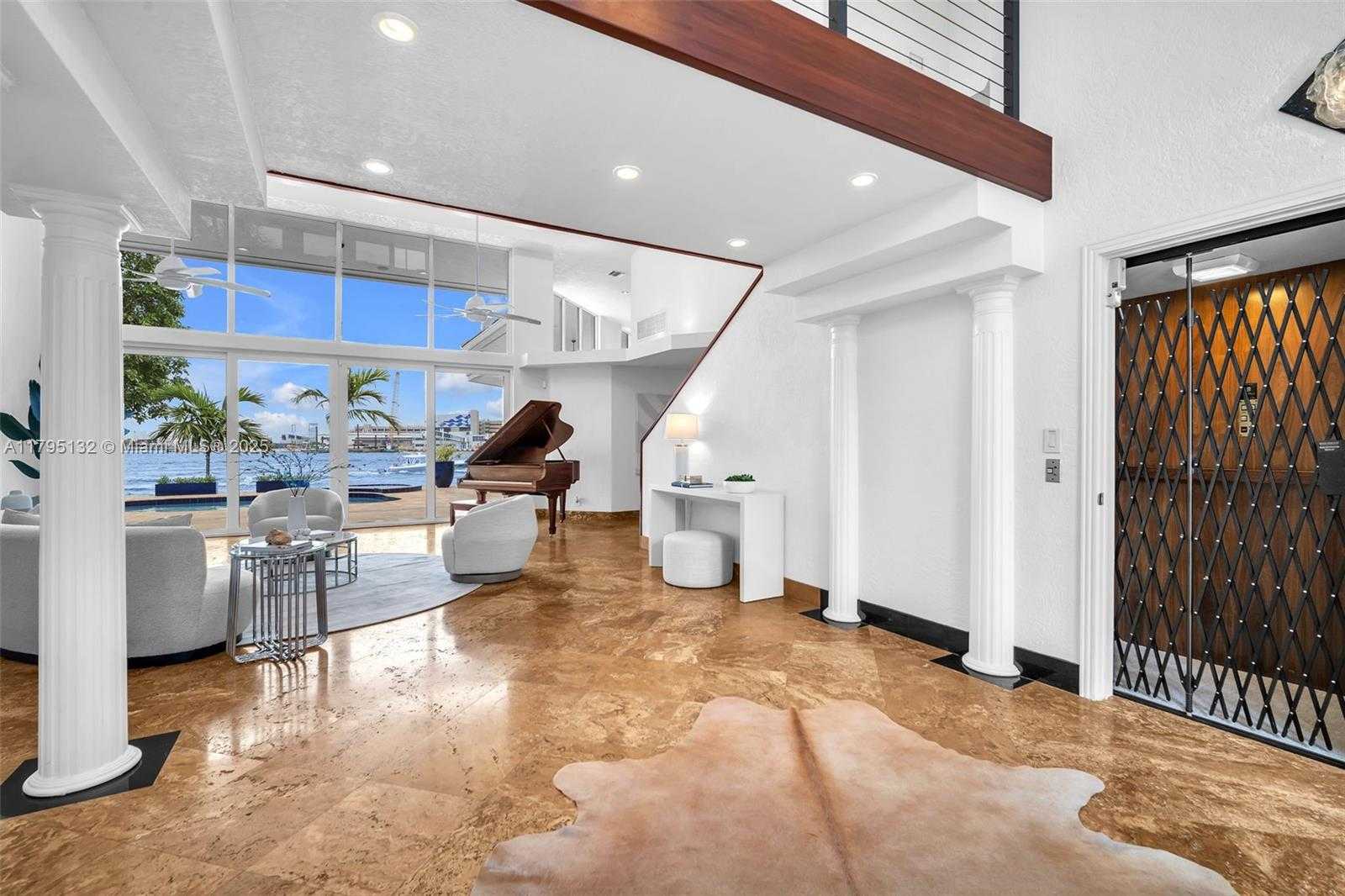 Small Image of 1925 Harbourview Dr, Fort Lauderdale, FL 33316, USA Number 7