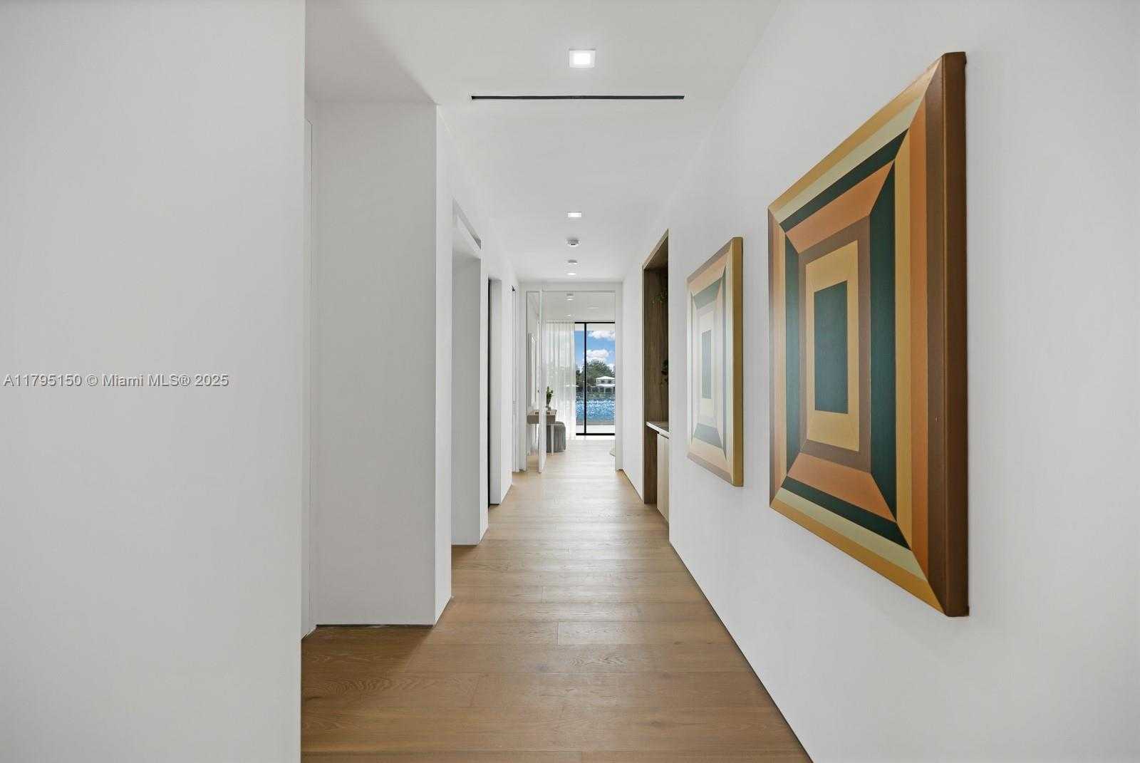 Small Image of 310 WEST DILIDO DR, Miami Beach Number 16