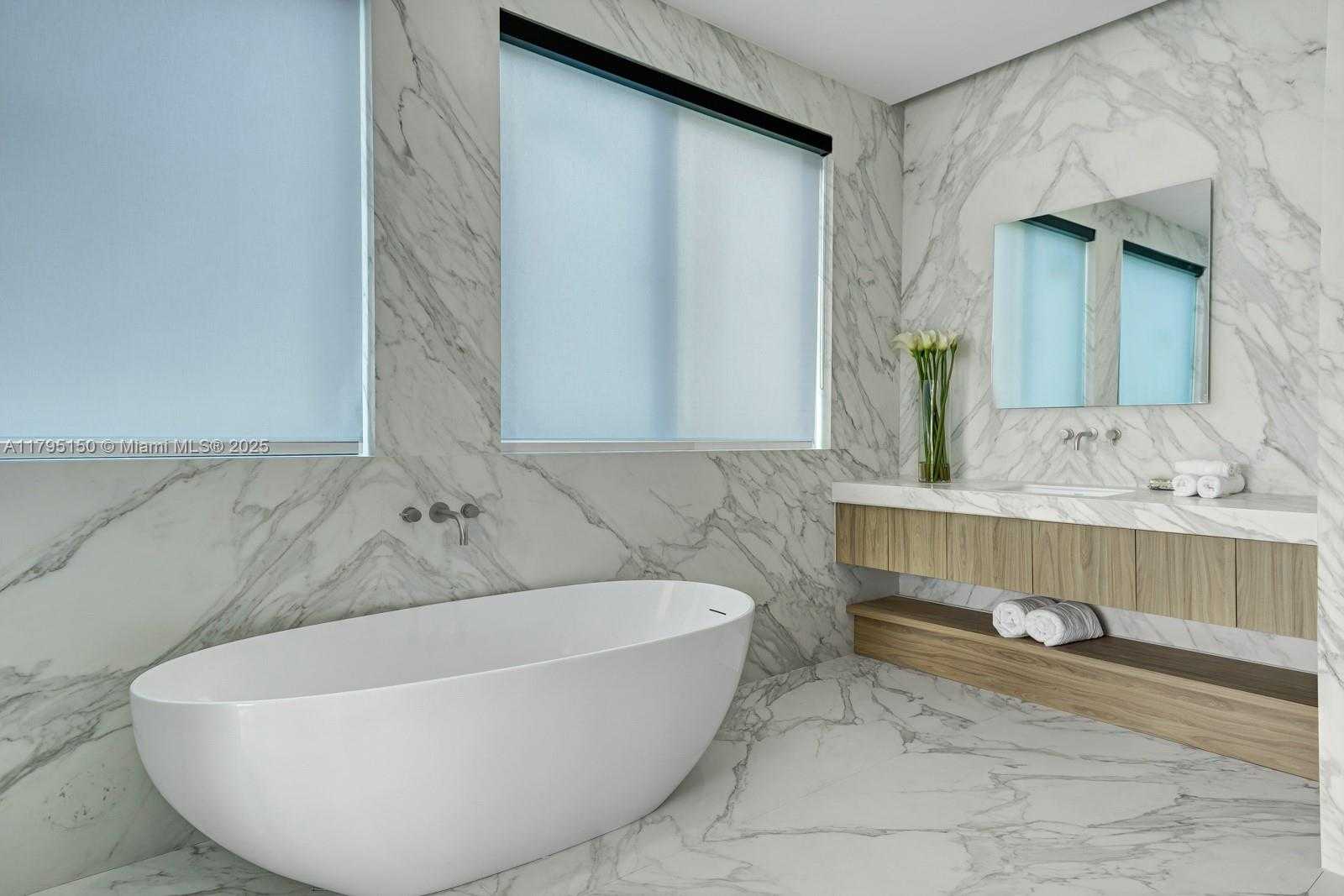 Small Image of 310 WEST DILIDO DR, Miami Beach Number 22