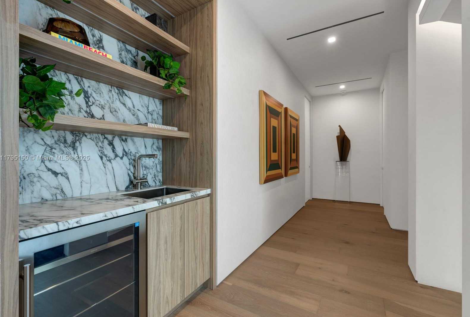 Small Image of 310 WEST DILIDO DR, Miami Beach Number 27