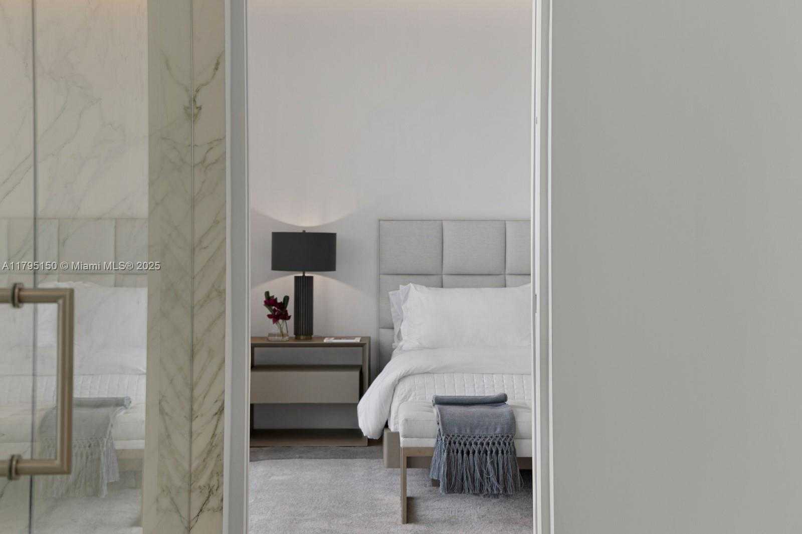 Small Image of 310 WEST DILIDO DR, Miami Beach Number 29