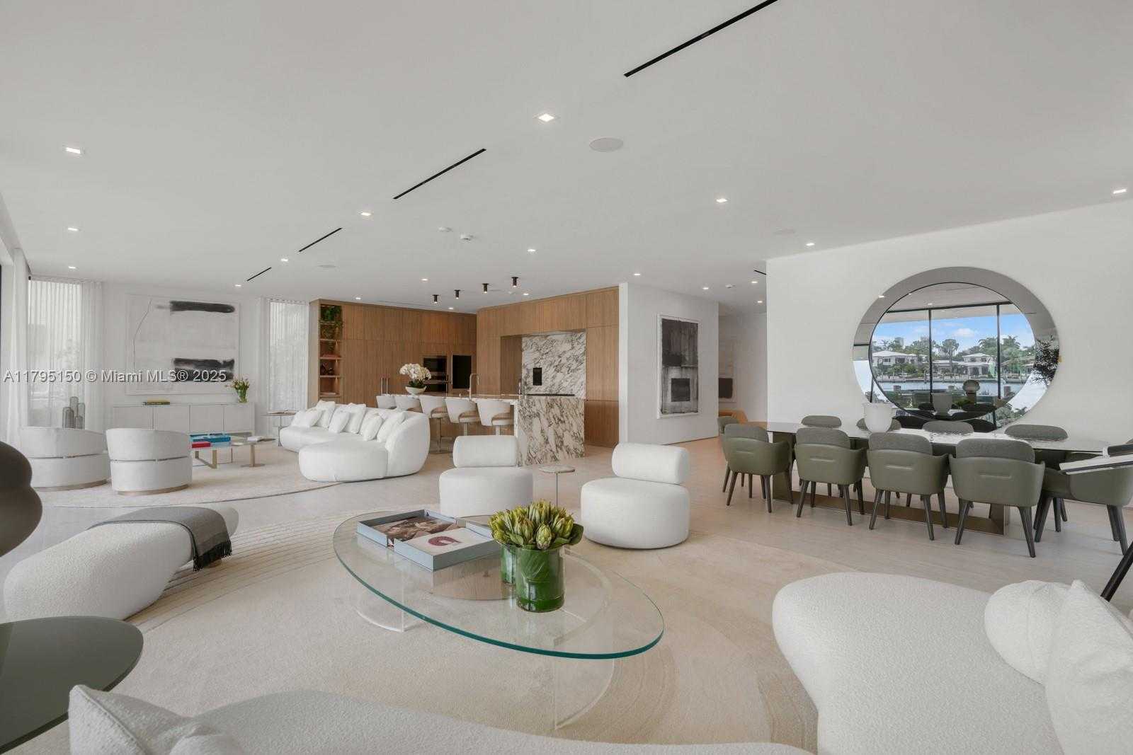Small Image of 310 WEST DILIDO DR, Miami Beach Number 3